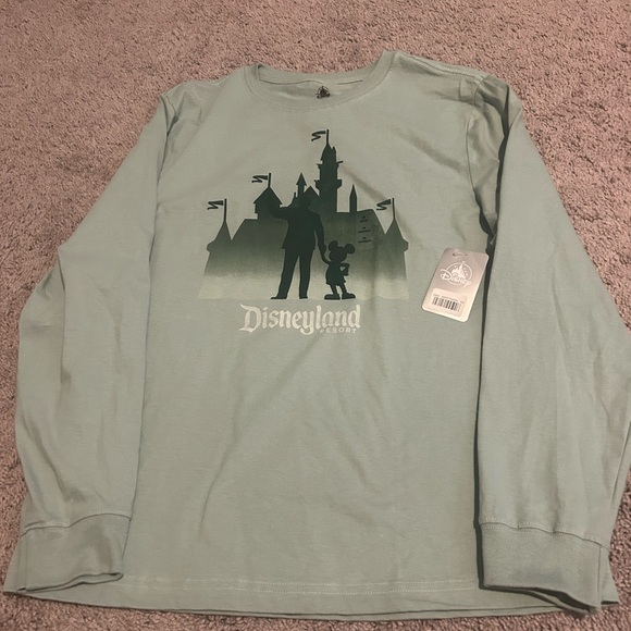 Disney NWT Mickey Mouse Walt Graphic Mens Medium Green Long Sleeve Pullover - Picture 1 of 5